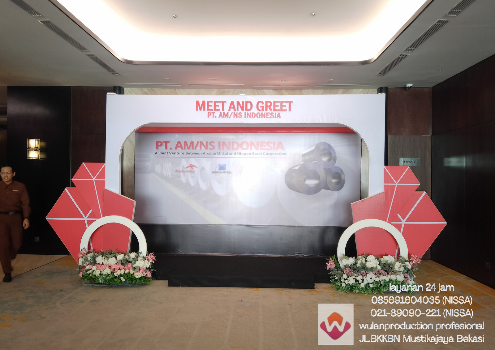 Sewa Frame Gate Dan stage Dekorasi Bunga Artificial Jakarta