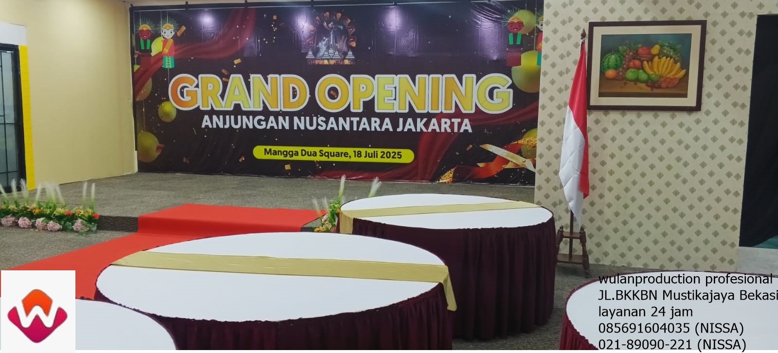 Rental Round Table Taplak Marun Putih Runner Gold karawang