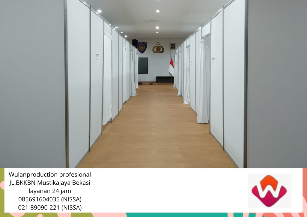 Rental Ruang Partisi Putih Tirai Kain Jakarta